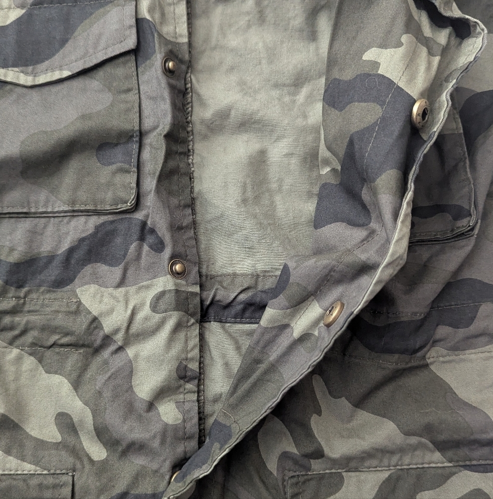 Love Tree Camo Vest Size Large NWT - Picture 7 of 14